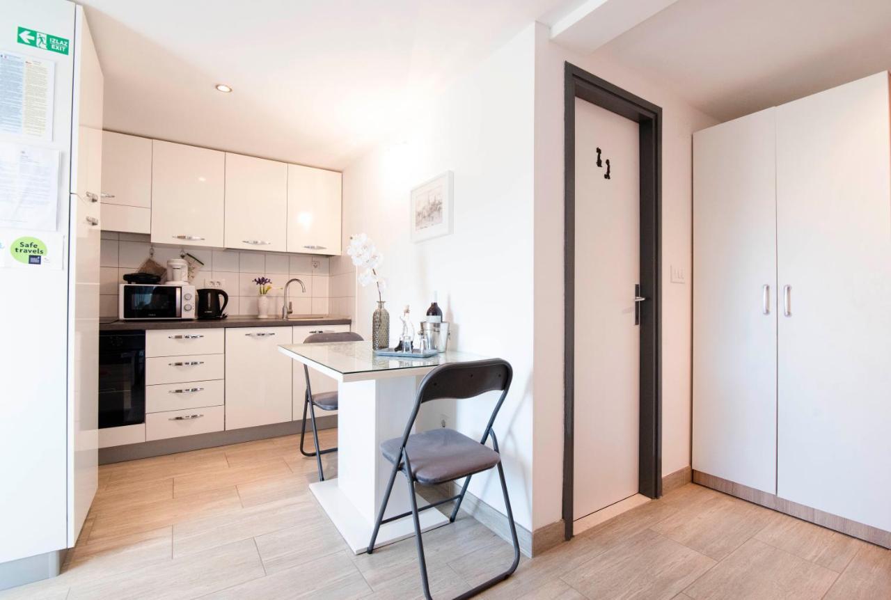 Apartman Nono Splitska Exterior photo