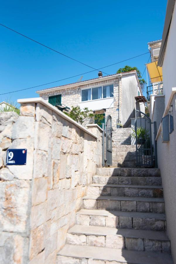 Apartman Nono Splitska Exterior photo
