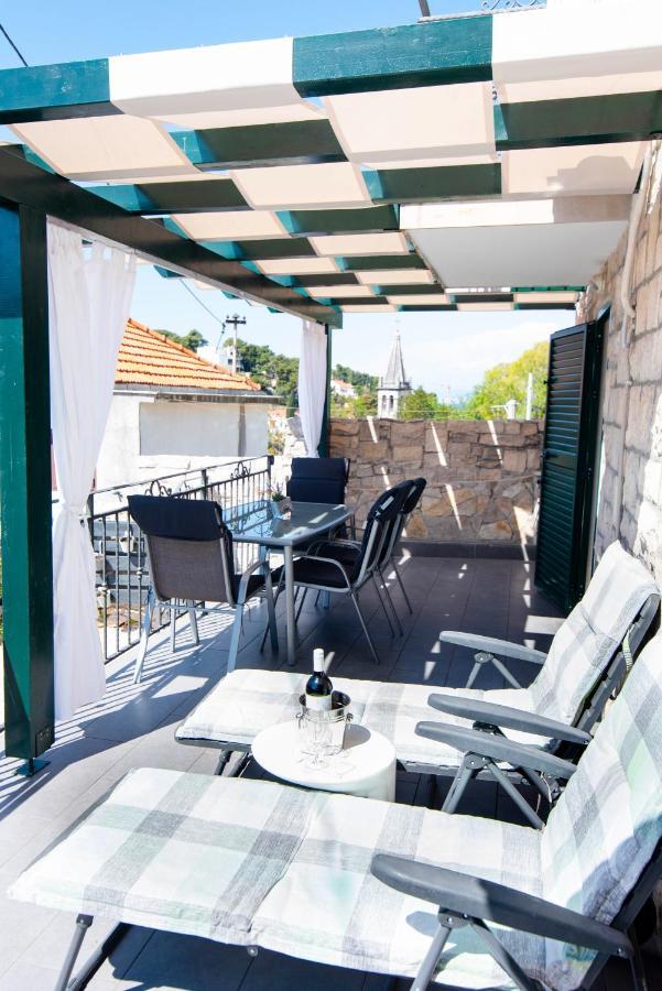 Apartman Nono Splitska Exterior photo