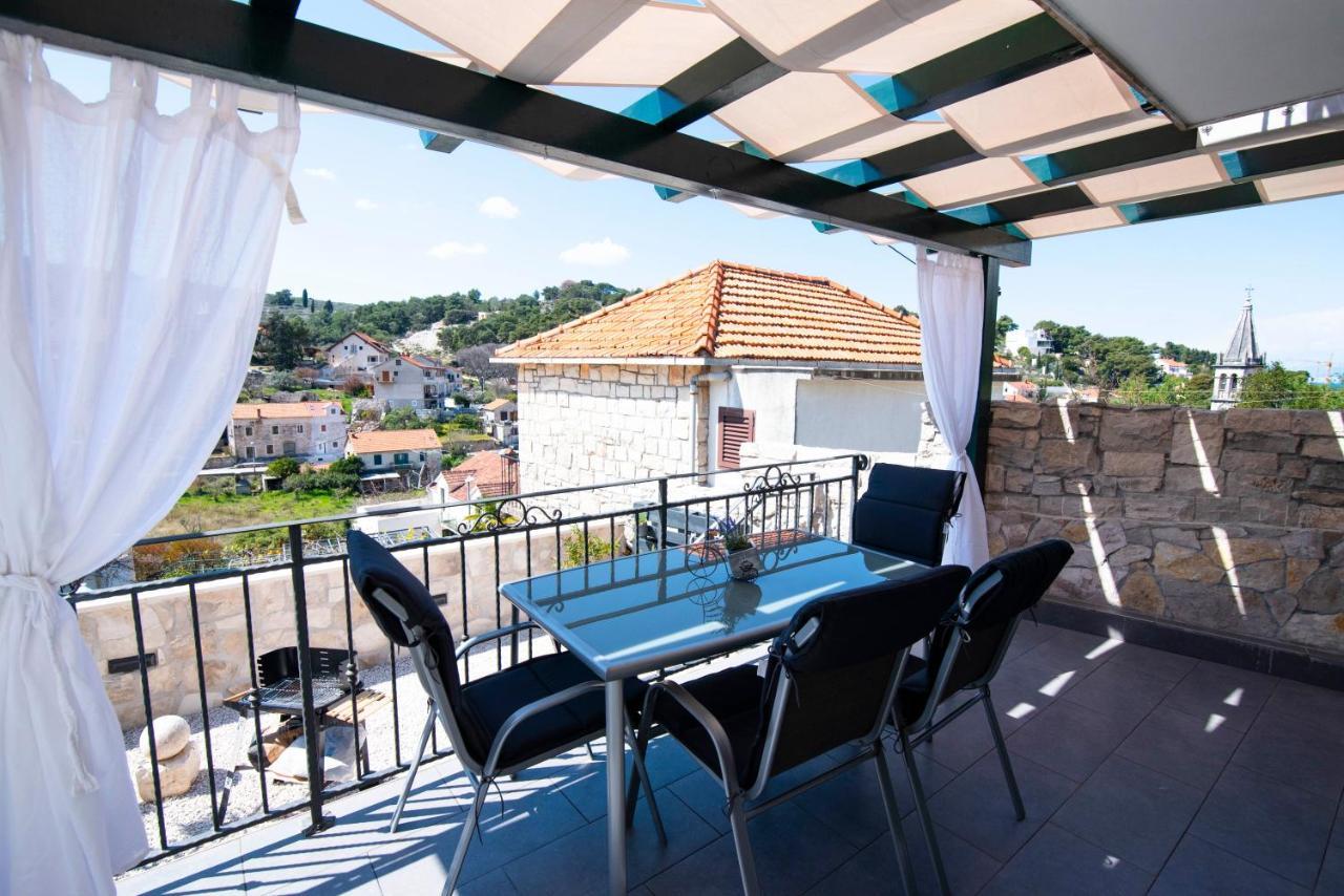 Apartman Nono Splitska Exterior photo