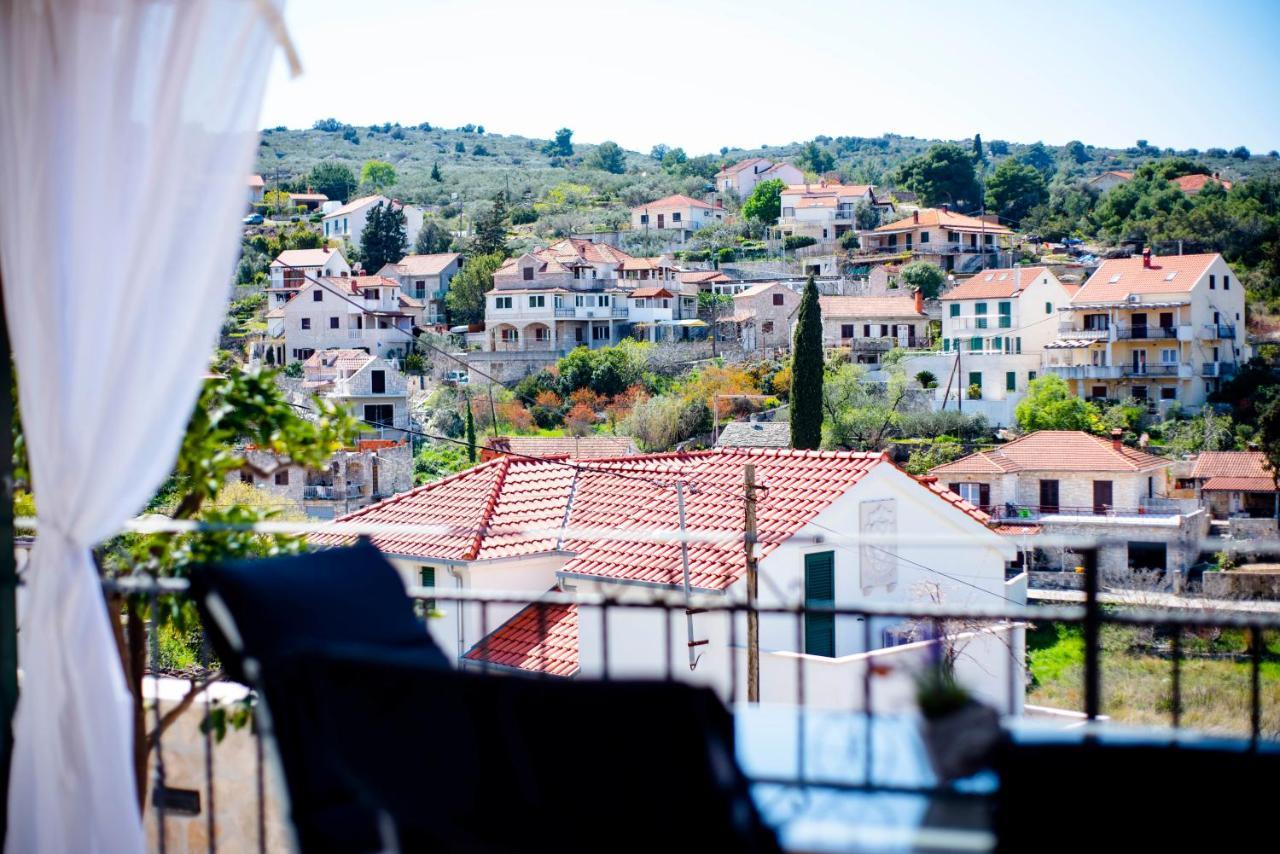 Apartman Nono Splitska Exterior photo
